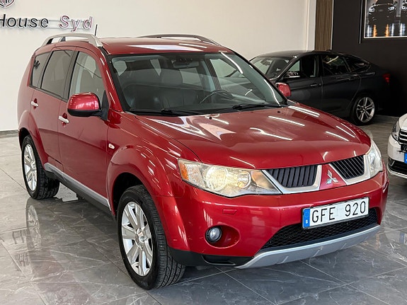 Mitsubishi Outlander 2 of 26