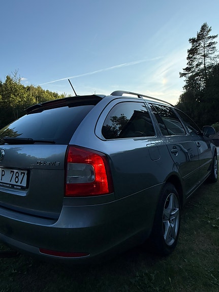 Skoda Octavia 5 of 10