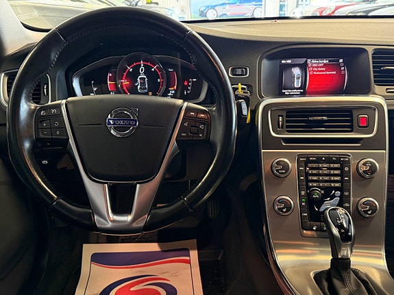 Volvo V60 Cross Country 15 of 21