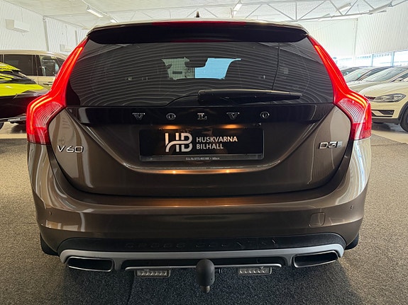 Volvo V60 Cross Country 5 of 21