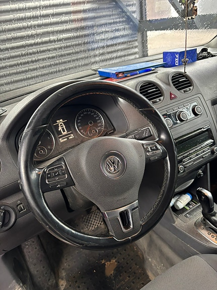 Volkswagen Caddy 4 of 5