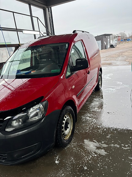 Volkswagen Caddy 2 of 5