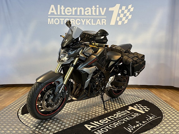 Suzuki GSR750 ABS - Alternativ 1 MC 7 of 15