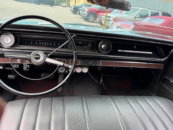 Chevrolet Impala 24 of 30