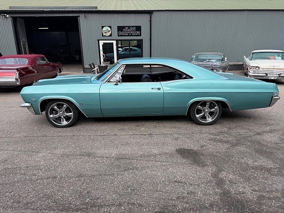 Chevrolet Impala 5 of 30