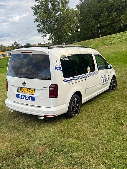 Volkswagen Caddy Maxi 3 of 7
