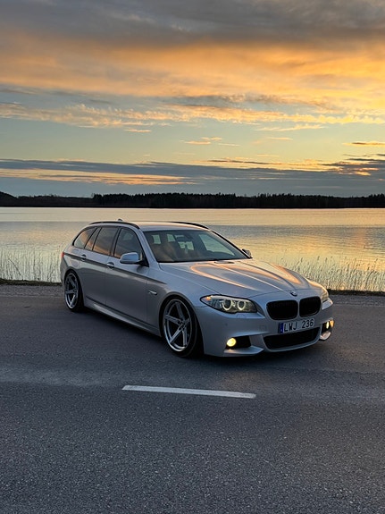 BMW 520d 3 of 7