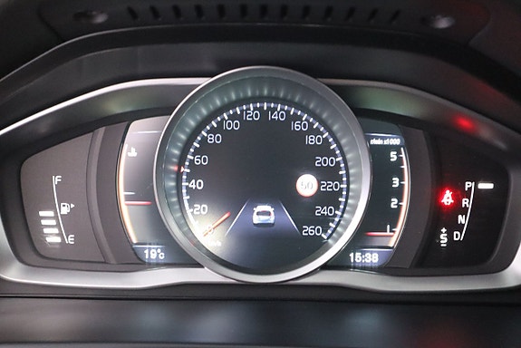 Volvo V60 Cross Country 15 of 21