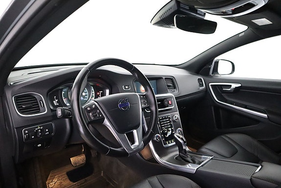 Volvo V60 Cross Country 9 of 21