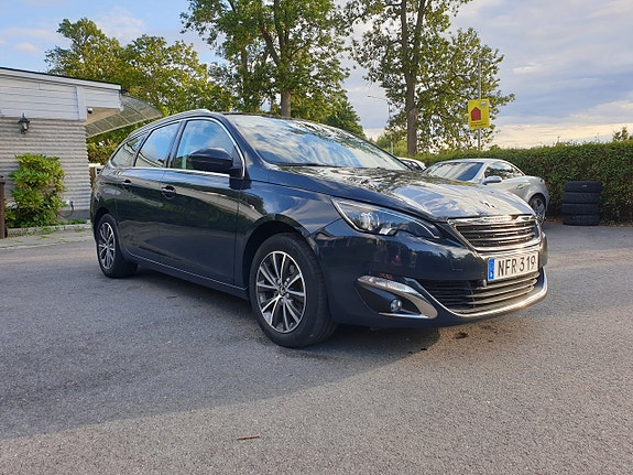 Peugeot 308 SW 4 of 29