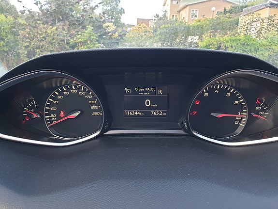 Peugeot 308 SW 11 of 29