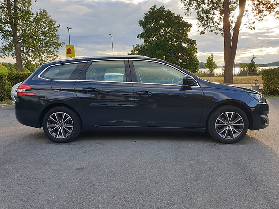 Peugeot 308 SW 5 of 29