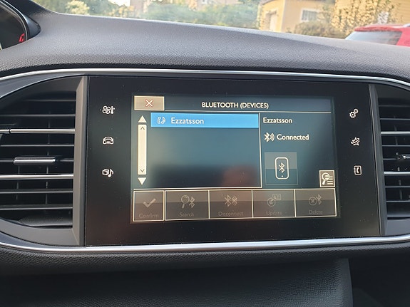 Peugeot 308 SW 13 of 29