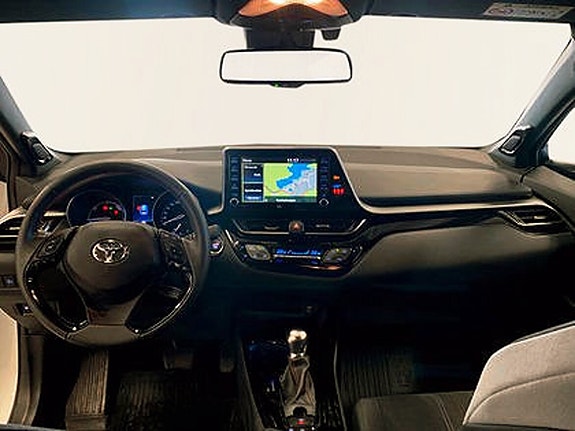 Toyota C-HR 9 of 9