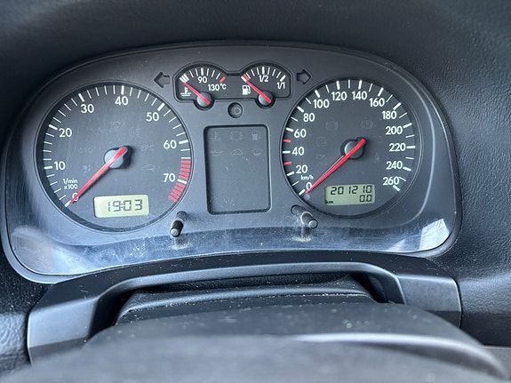 Volkswagen Golf IV 5 of 6