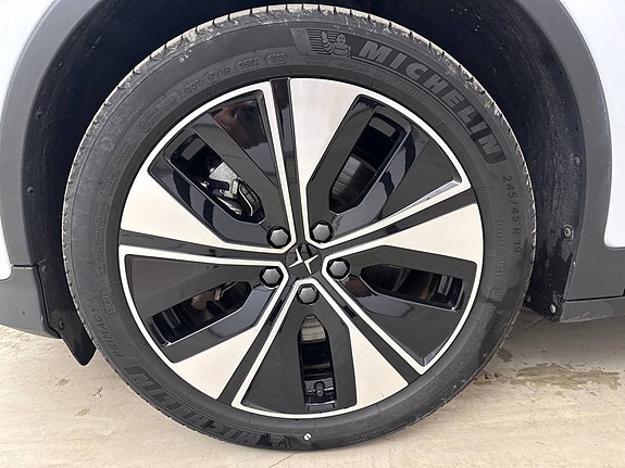 Polestar 2 14 of 17