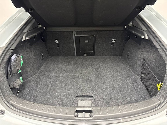 Polestar 2 11 of 17