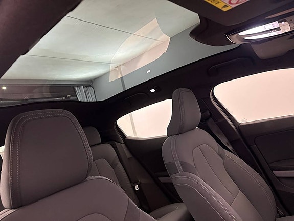 Polestar 2 8 of 17