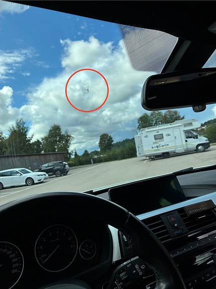 BMW 320i 11 of 12