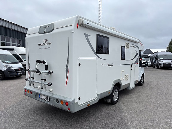 Roller Team AUTO-ROLLER 265 TL Queenbed - Taksäng - 3500kg & B-kort - Solcell - Ugn 3 of 24
