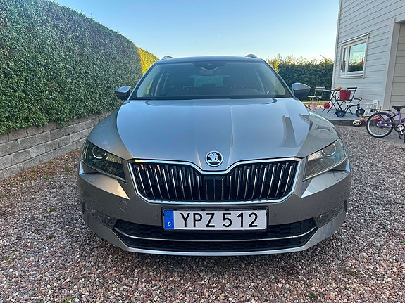 Skoda Superb 4 of 14