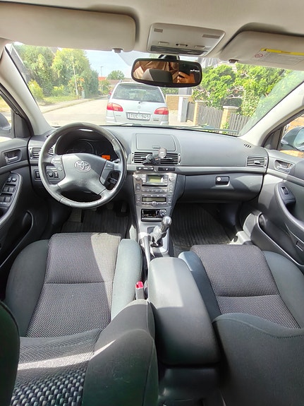 Toyota Avensis 4 of 7