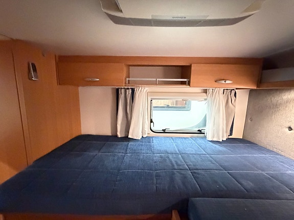 Knaus Sport Ti 650 MEG Långbäddar - AC - Dragkrok - 3500kg & B-kort - Garage 13 of 15