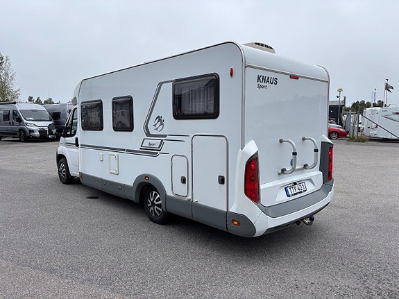 Knaus Sport Ti 650 MEG Långbäddar - AC - Dragkrok - 3500kg & B-kort - Garage 4 of 15