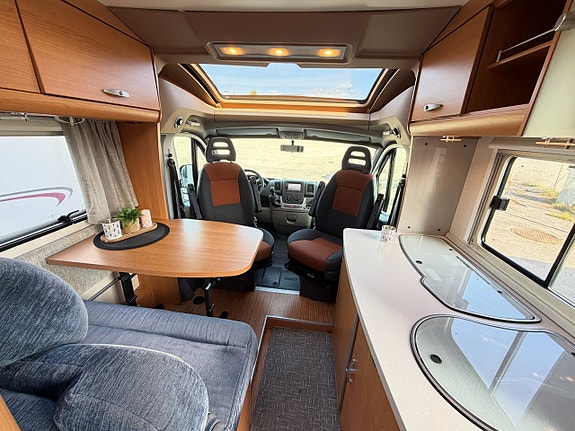 Knaus Sport Ti 650 MEG Långbäddar - AC - Dragkrok - 3500kg & B-kort - Garage 15 of 15