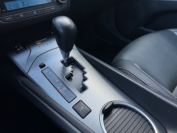 Toyota Avensis 11 of 20