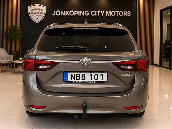 Toyota Avensis 4 of 20