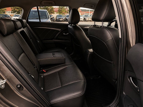 Toyota Avensis 17 of 20