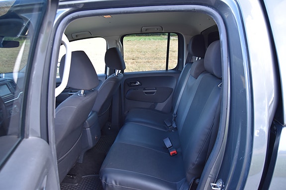 Volkswagen Amarok 7 of 9