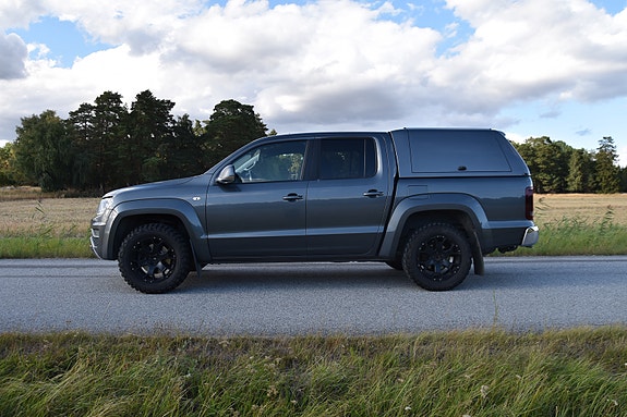 Volkswagen Amarok 2 of 9
