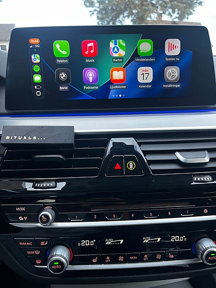 BMW 520d 2 of 8