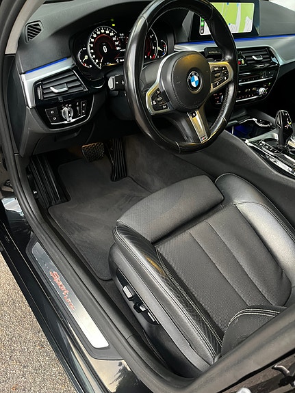 BMW 520d 5 of 8