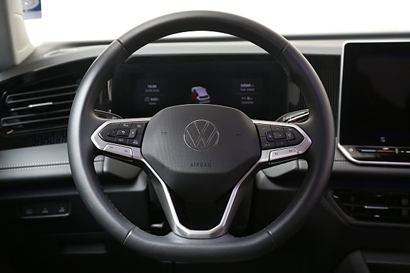 Volkswagen Tiguan 14 of 25