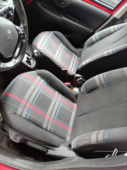 Peugeot 108 4 of 7