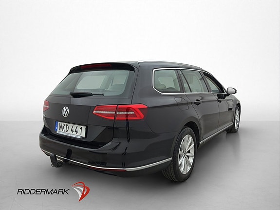 Volkswagen Passat 5 of 30