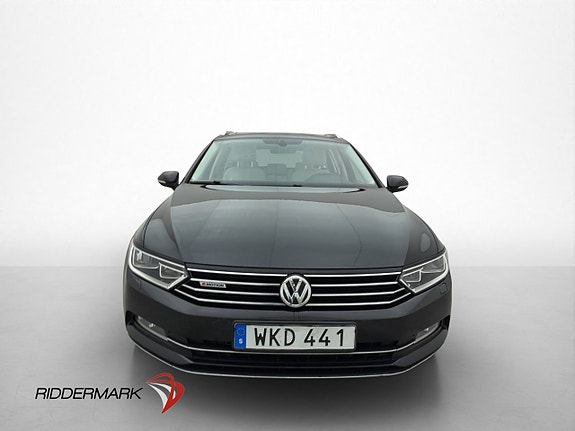 Volkswagen Passat 2 of 30