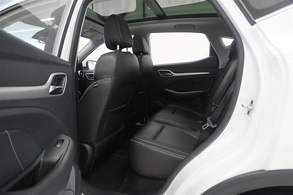 MG ZS 7 of 11