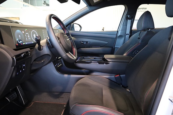 Hyundai Tucson 14 of 30