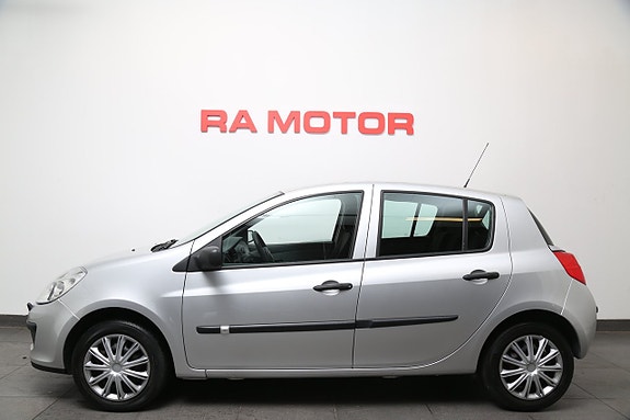 Renault Clio 3 of 23