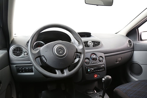 Renault Clio 13 of 23
