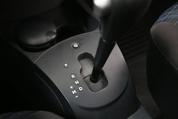 Renault Clio 21 of 23