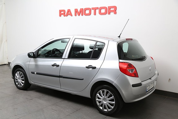 Renault Clio 4 of 23
