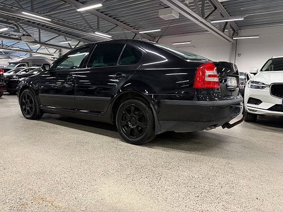 Skoda Octavia 3 of 8