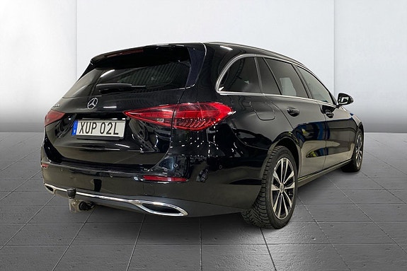 Mercedes-Benz C300 4 of 9