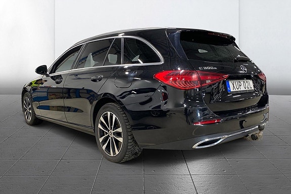 Mercedes-Benz C300 5 of 9