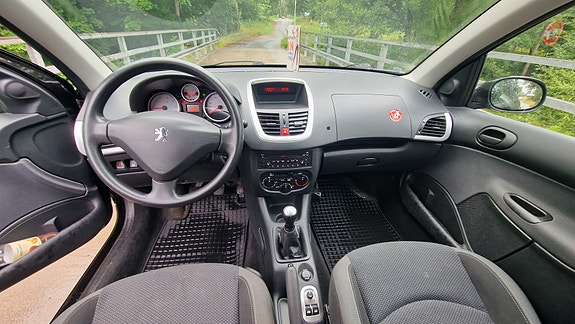Peugeot 206+ 5 of 6